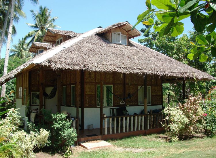 rumah bambu koplo