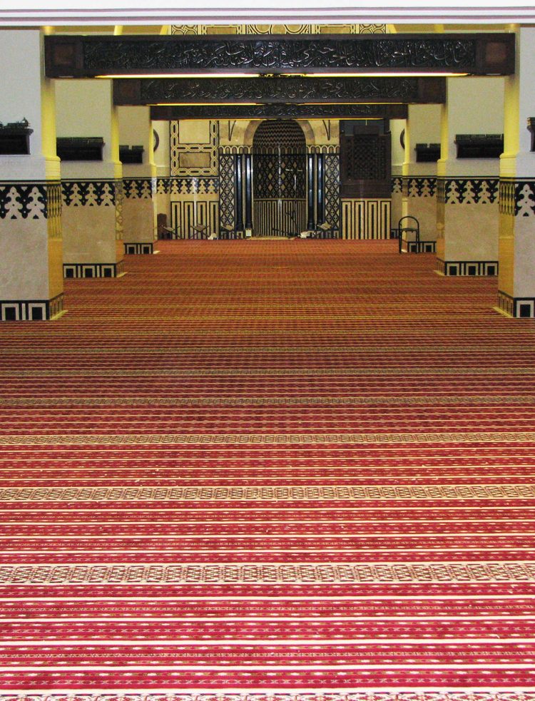karpet masjid kubah emas