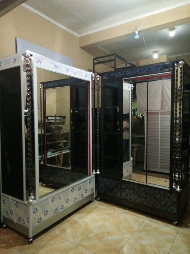  Desain lemari pakaian untuk kamar sempit 21+ Model Lemari Kayu Sederhana, Inspirasi Terkinі!