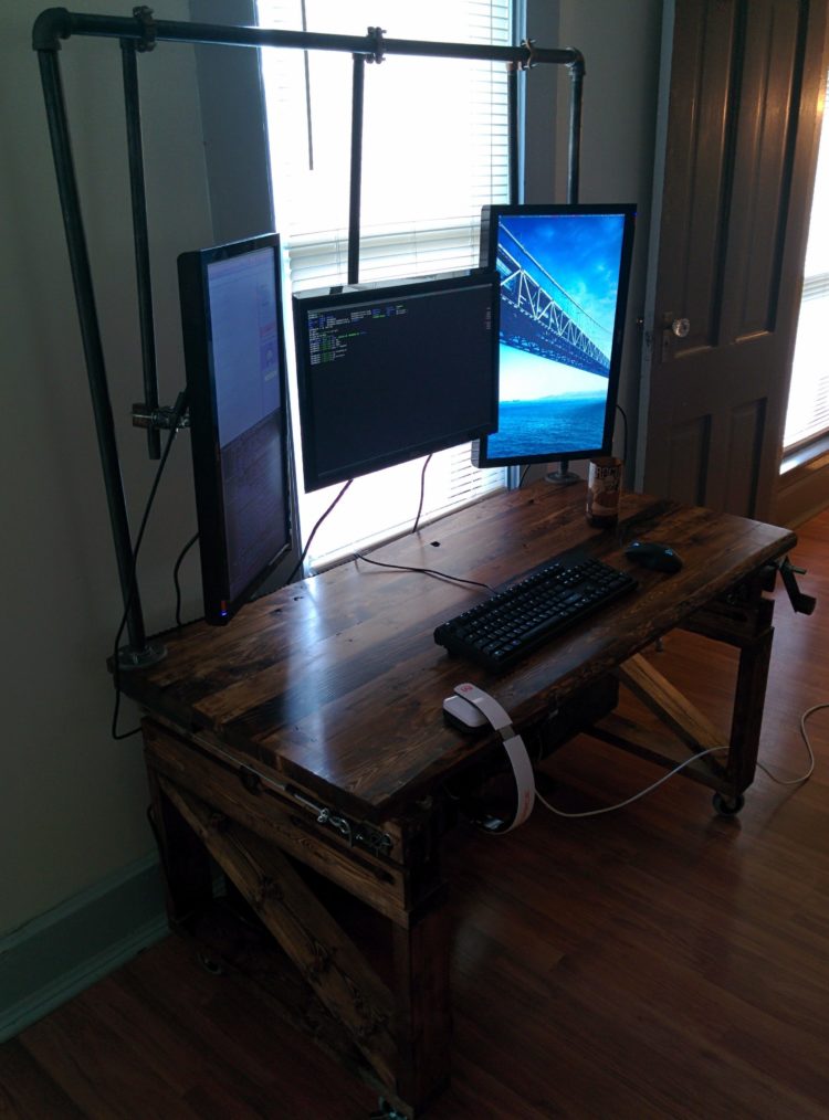 buat meja komputer dari kayu