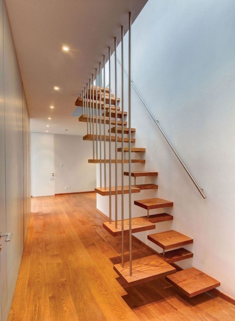 پله های چوبی شیشه ای